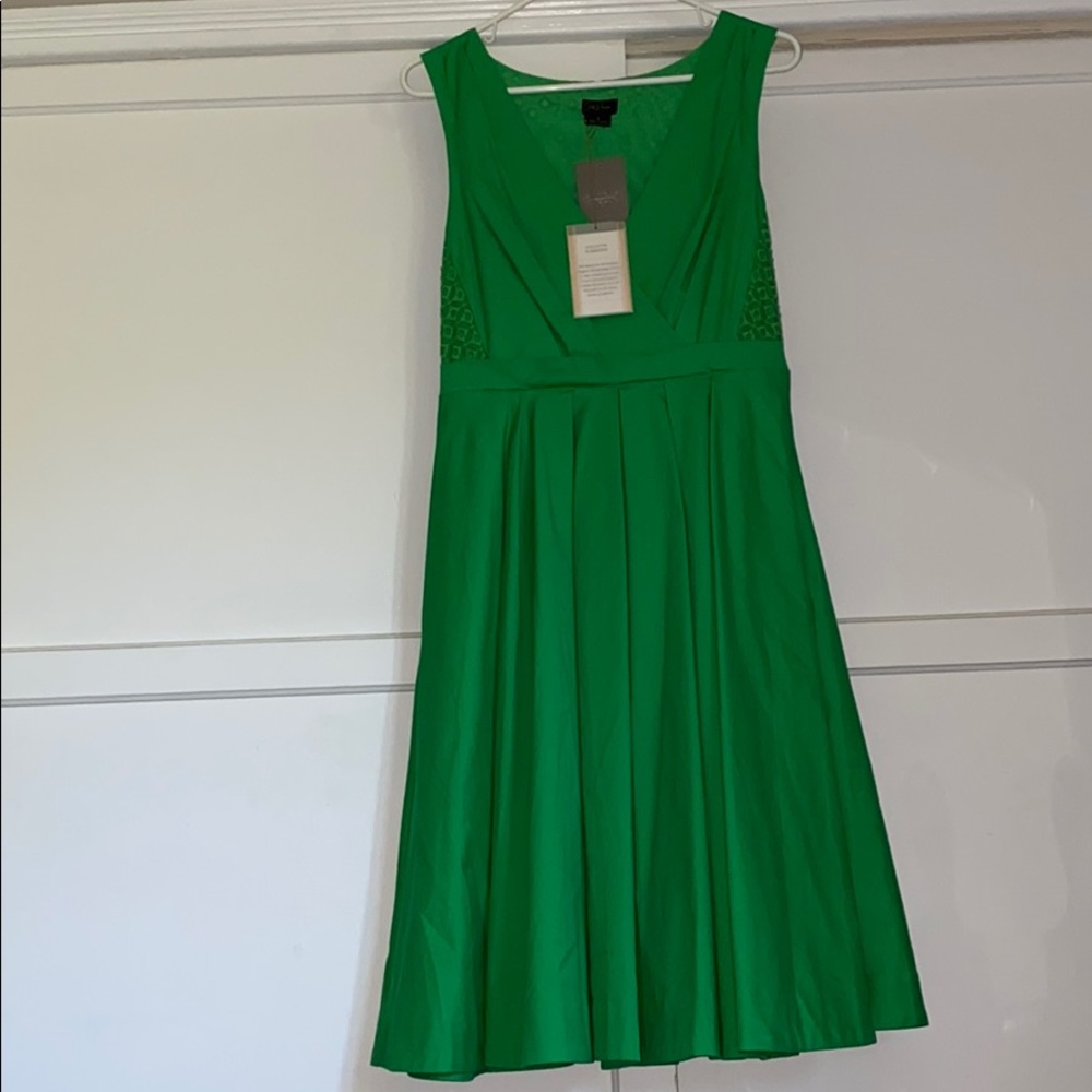 Kelly green dress from Anthropologie, size 6. NWT